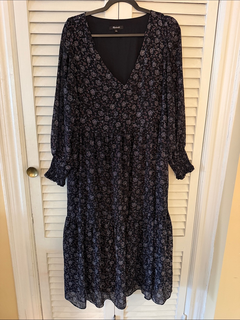 Madewell Navy Floral V-Neck Long Sleeve Midi Dress